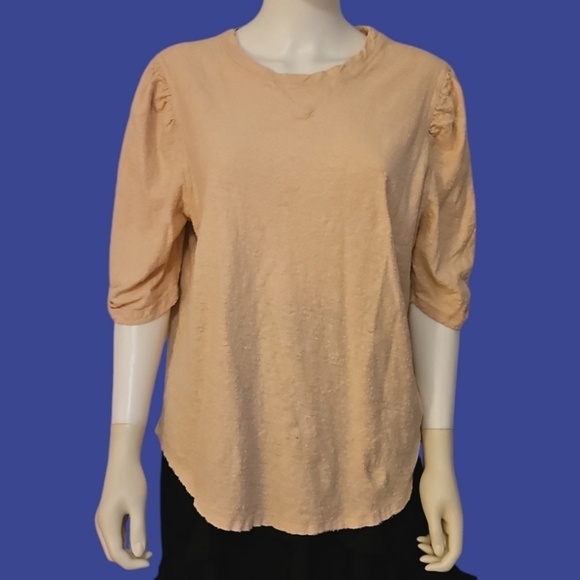 3/$30 FREE PEOPLE Creamy Light Peach Ruched Sleeve Textured Cotton Linen Top - Picture 1 of 10